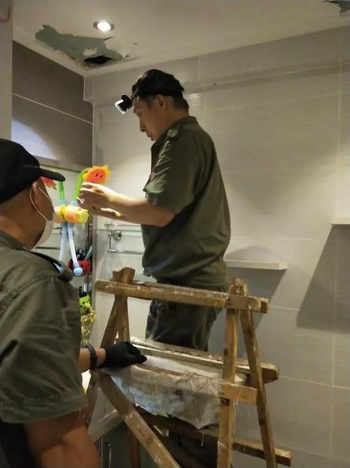 检查提升园区环境,公共设施设备养护
